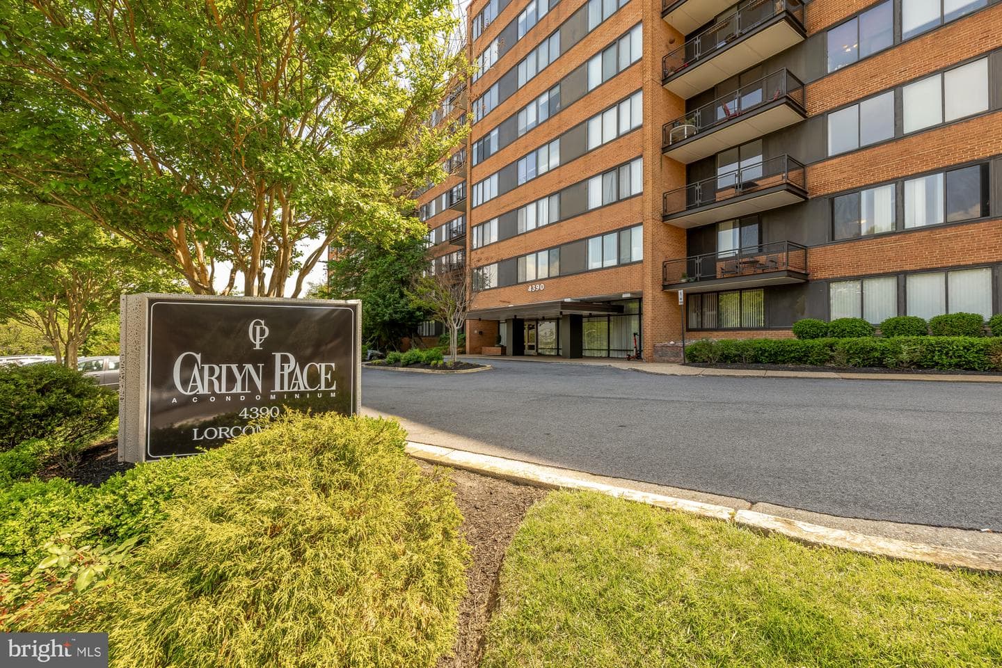 4390 LORCOM LANE 510