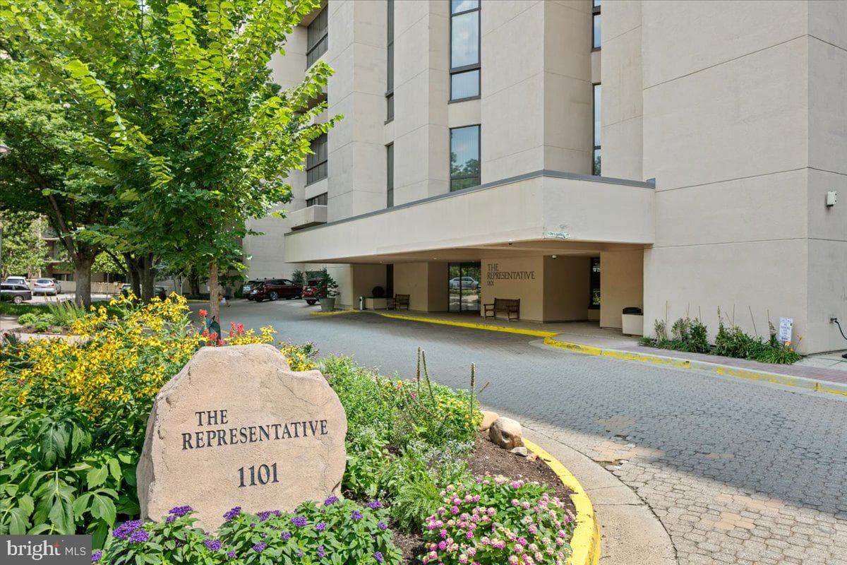 1101 S ARLINGTON RIDGE ROAD 402