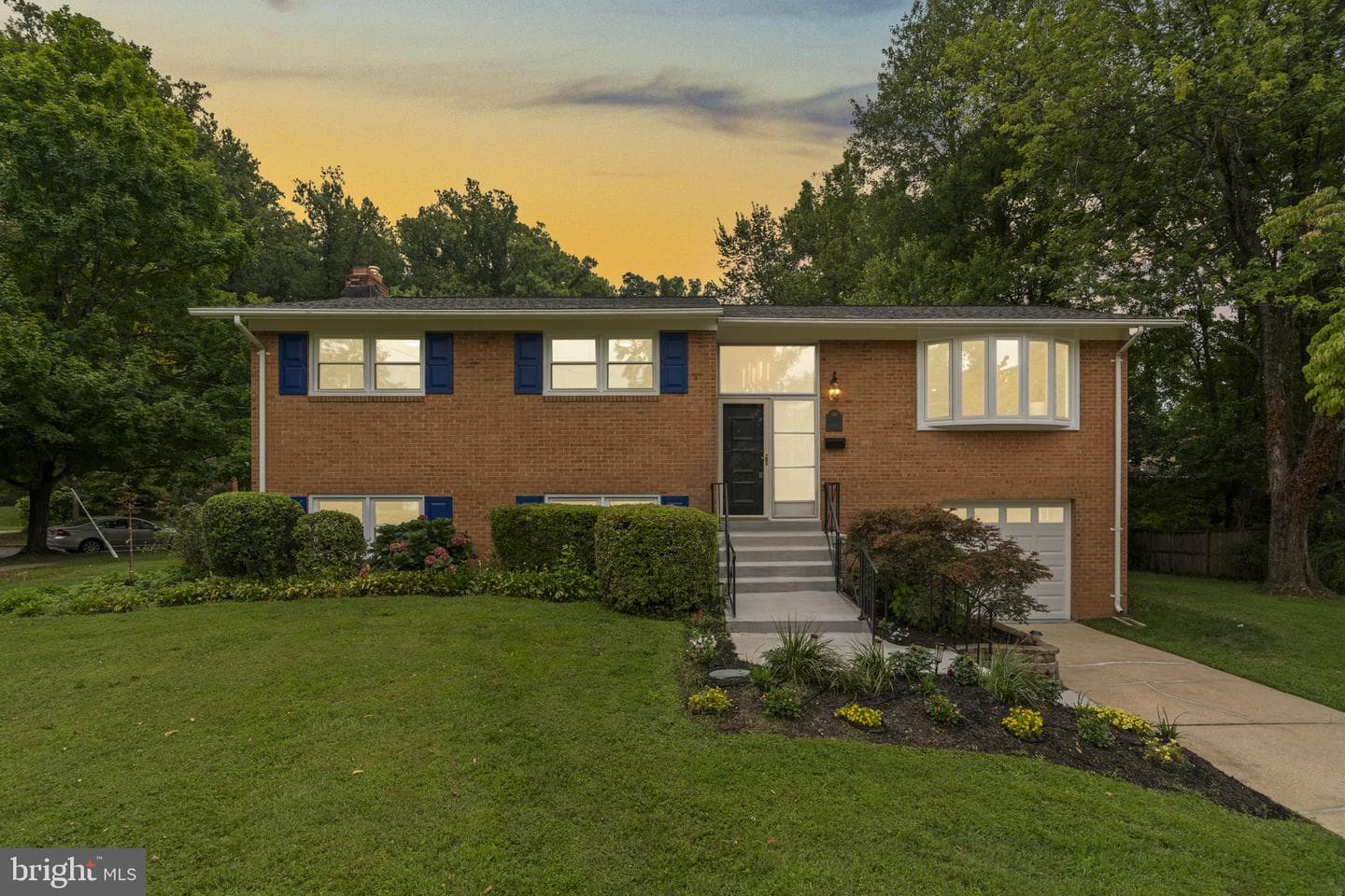 6412 HOLLINS DRIVE