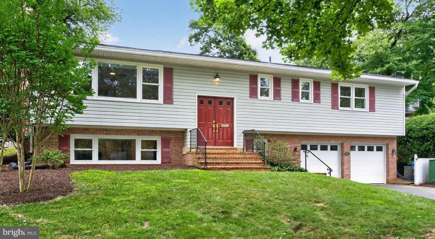 1933 Relda Ct, Falls Church, VA 22043-1830, United States