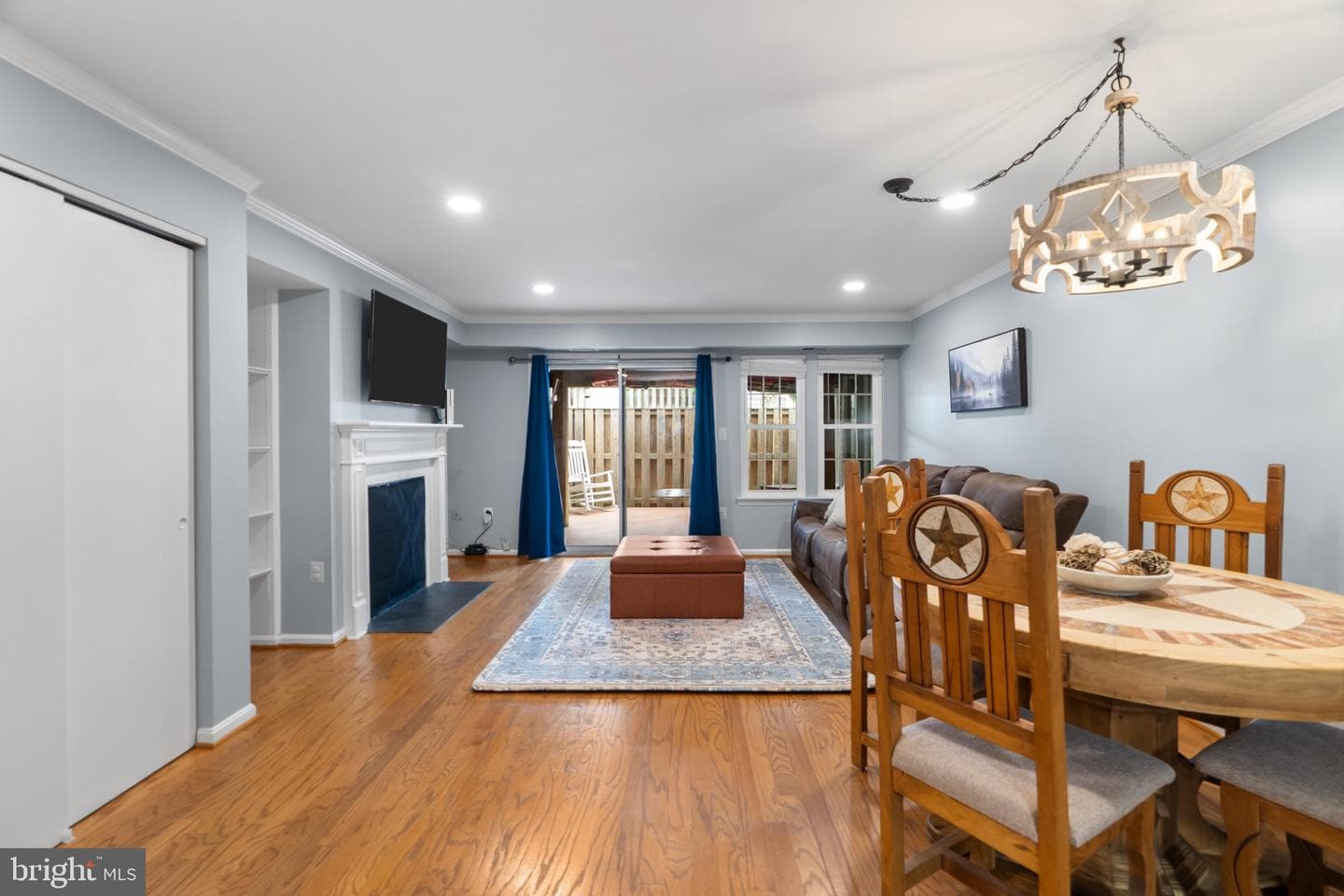 3401 Lakeside View Dr, Falls Church, VA 22041-2454, United States