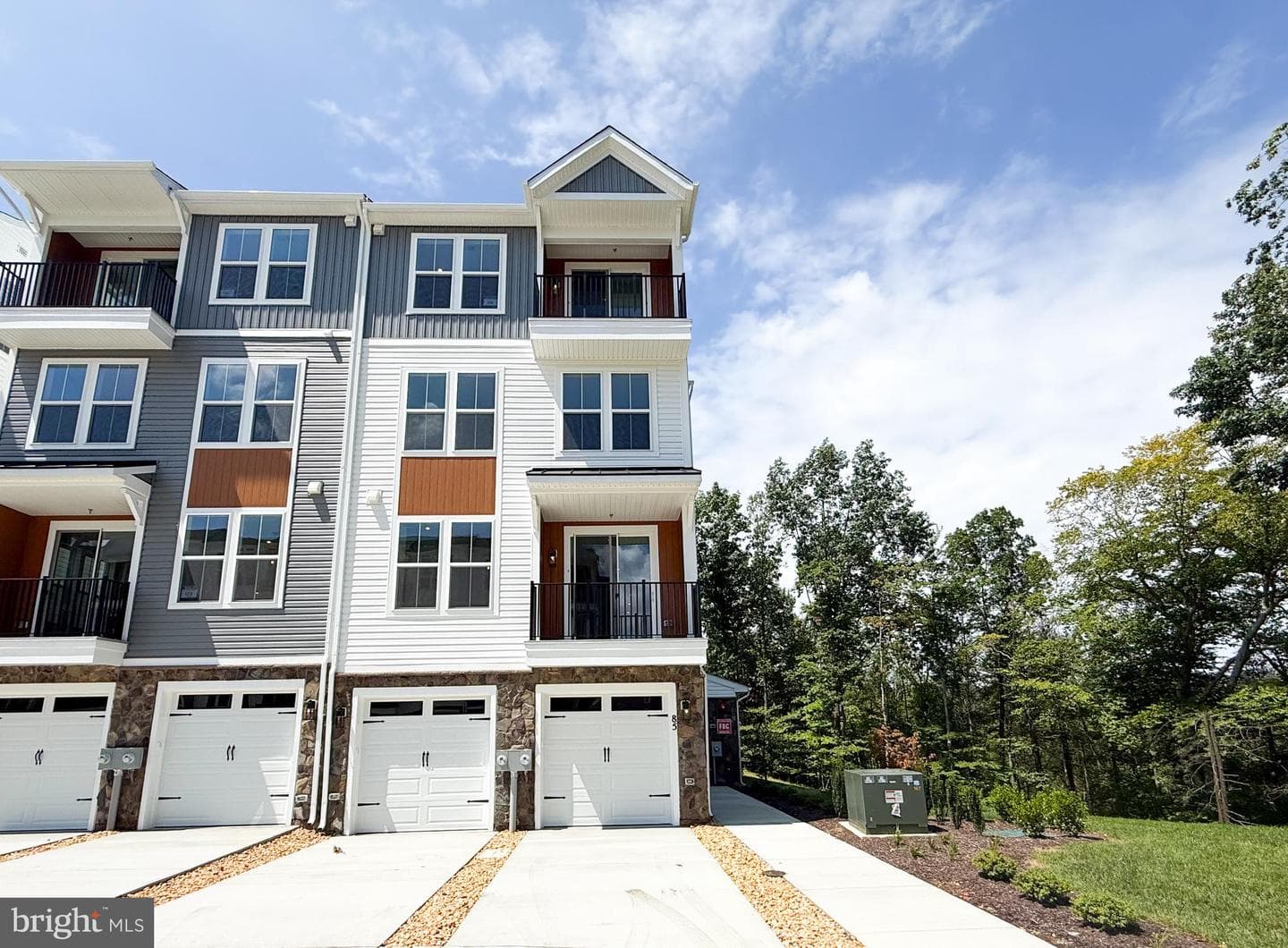 85 VALERIAN LOOP 2