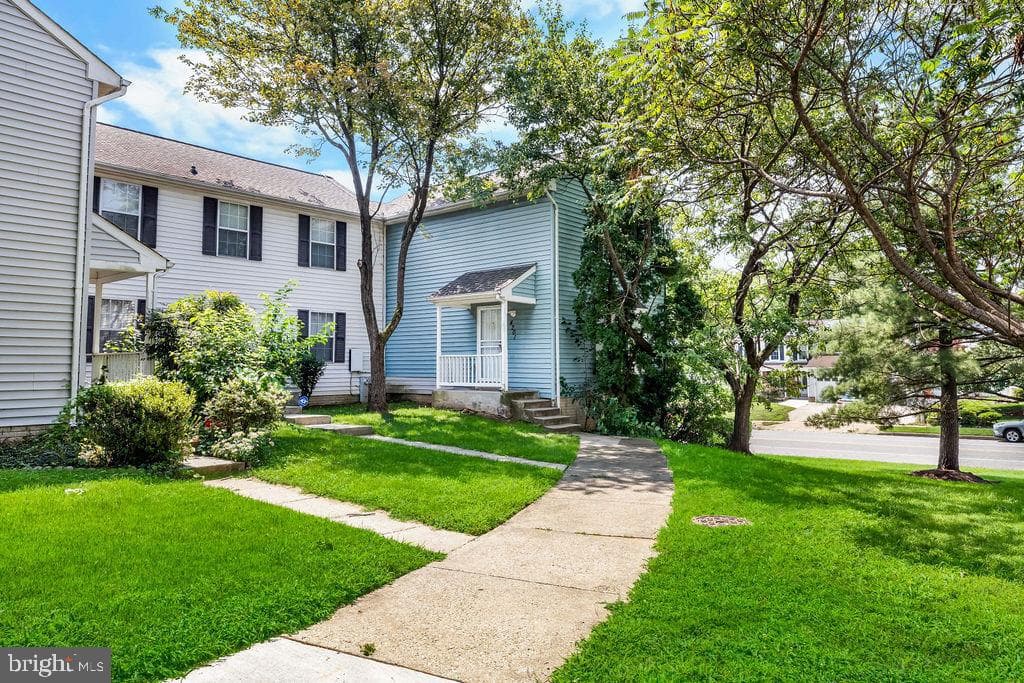 4201 BAR HARBOR PLACE