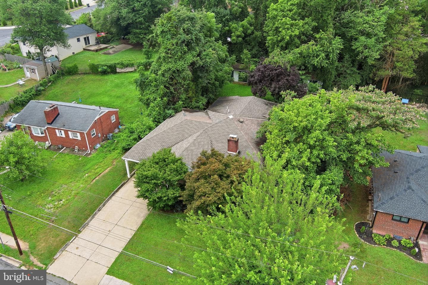 6105 Munson RD FALLS CHURCH VA 22044
