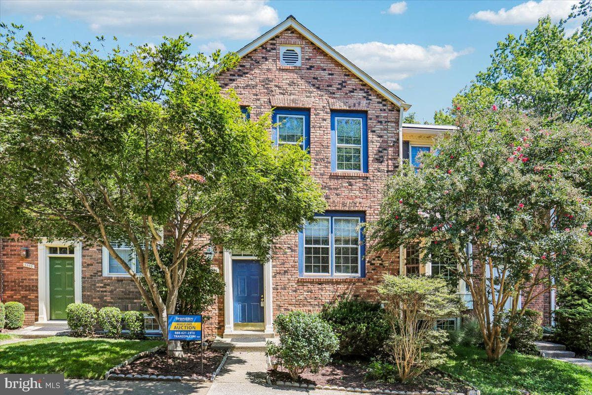 2303 NEWTON DRIVE - Photo 1