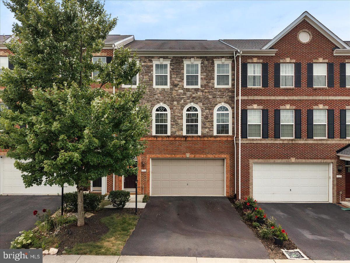 1773 Moultrie Ter NE, Leesburg, VA 20176-6572, United States