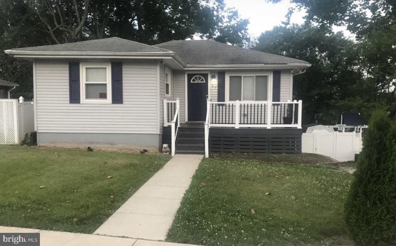 17 WILLOWDALE AVENUE