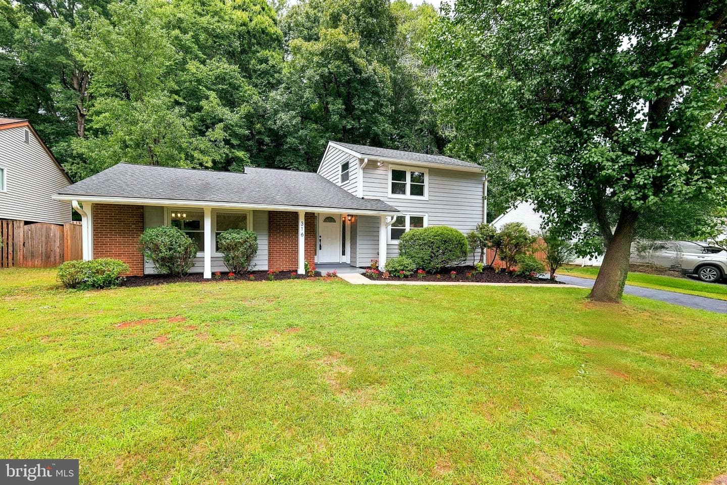 316 Sugarland Run Dr, Sterling, VA 20164-1231, United States