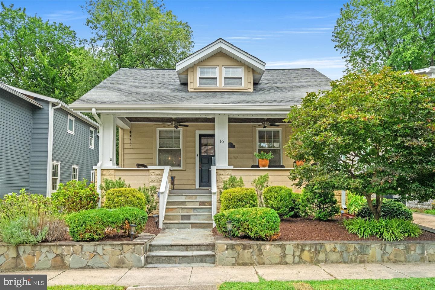 16 E WALNUT STREET