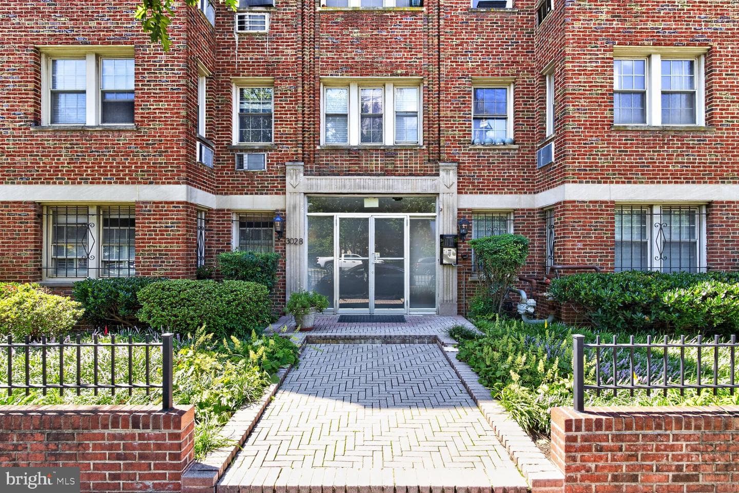 3028 WISCONSIN AVENUE 105 - Photo 1