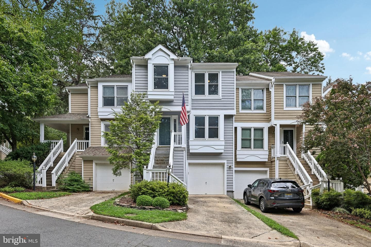 1432 NEWPORT SPRING COURT