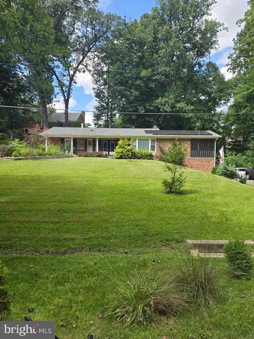 2136 EDGEWATER PARKWAY