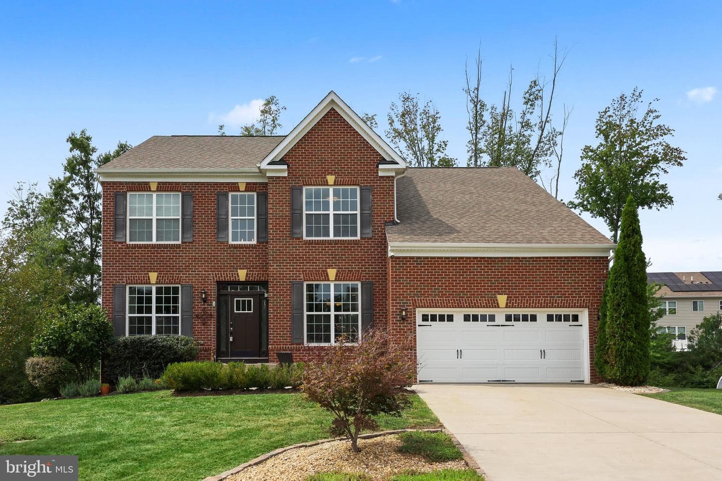 5 HOLLYCREST PLACE