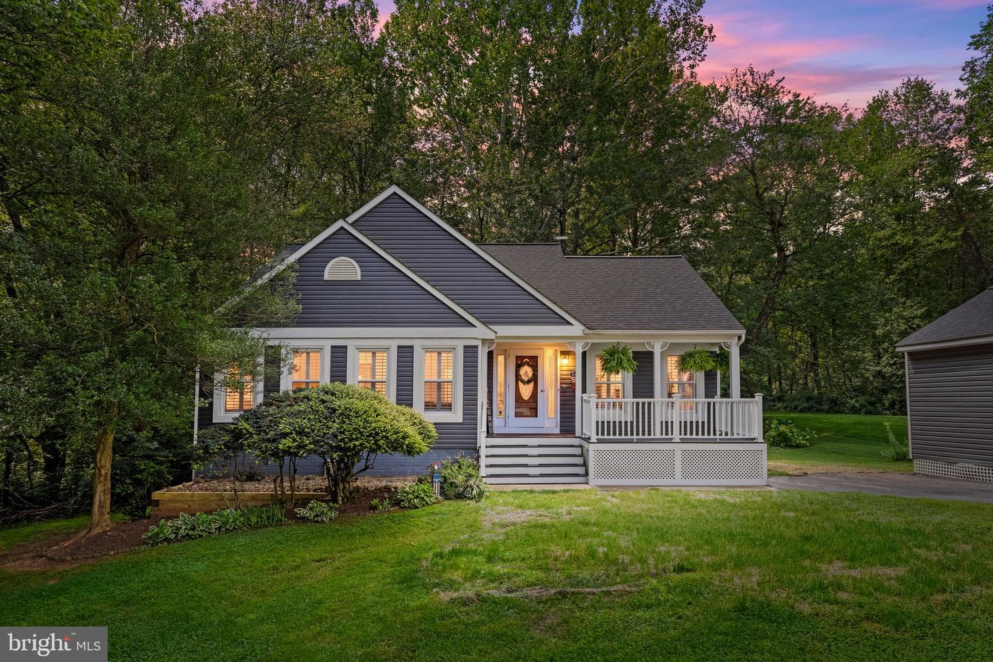 6 HAY BARN ROAD