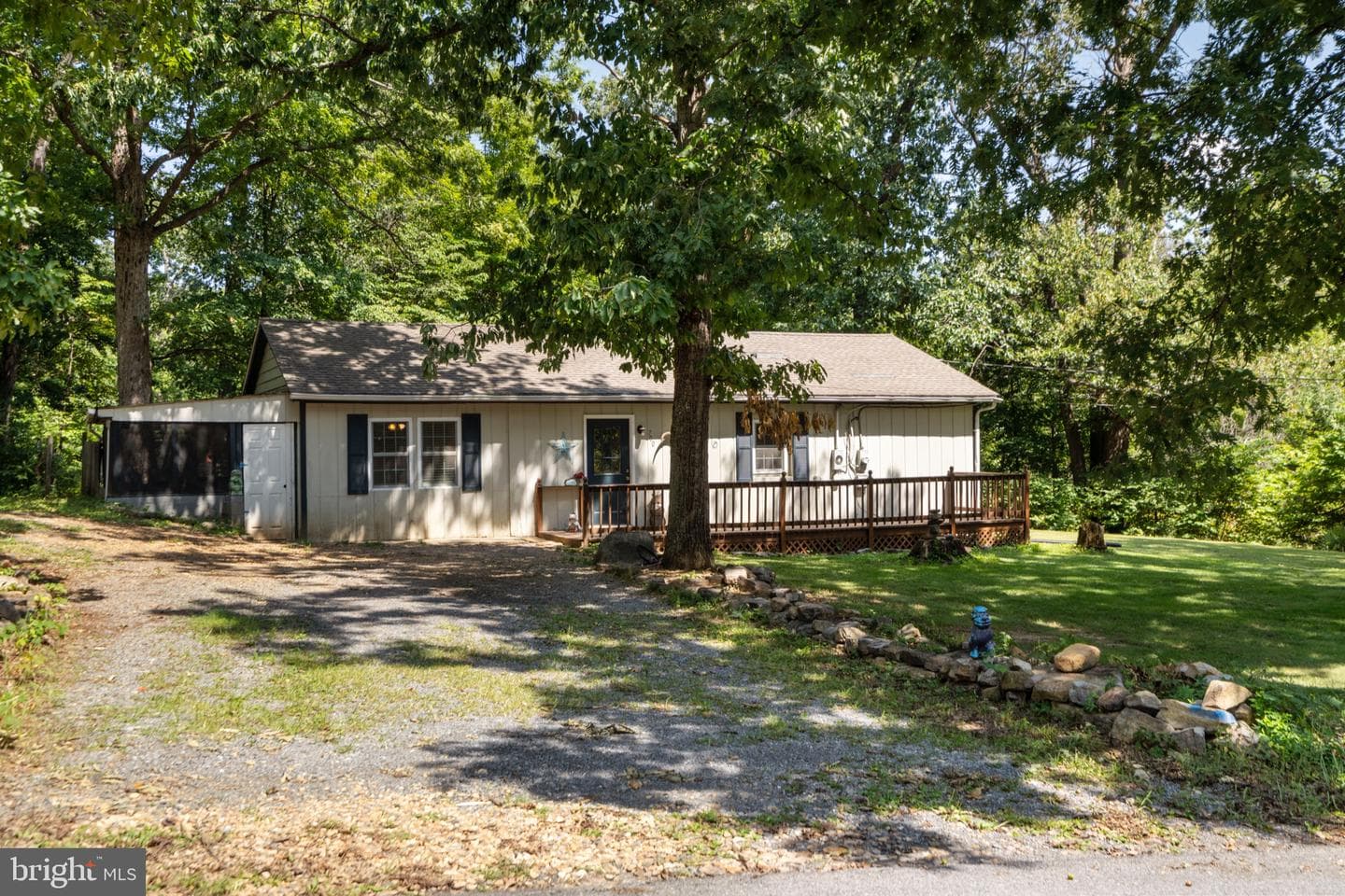 700 Tomahawk Trl, Winchester, VA 22602-1359, United States