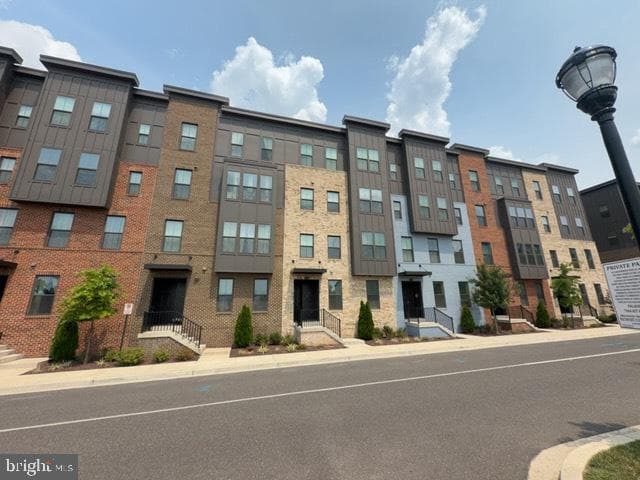 10026 American Pharoah Ln, Laurel, MD 20723-2087, United States