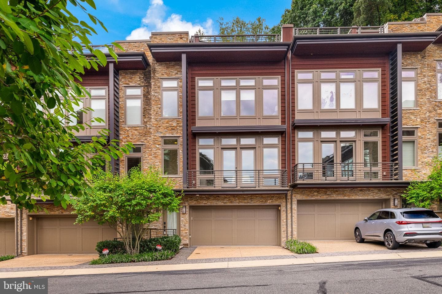 5206 WILLET BRIDGE COURT