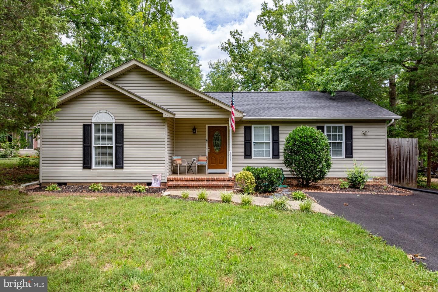 216 Fairfax Ln, Locust Grove, VA 22508-5125, United States
