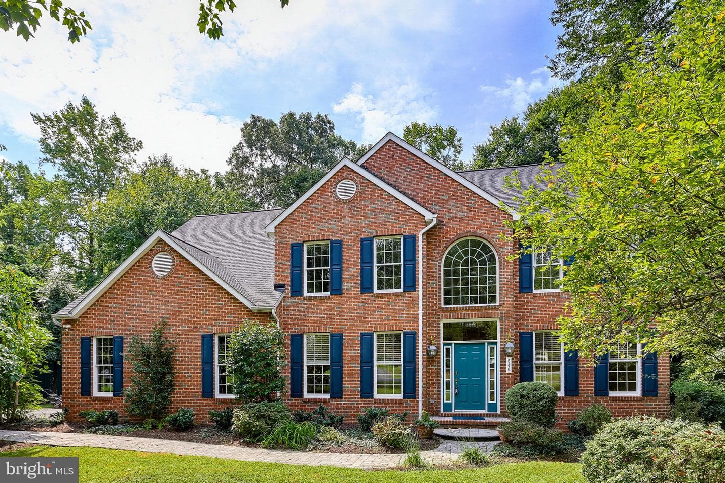 640 SEAN DRIVE