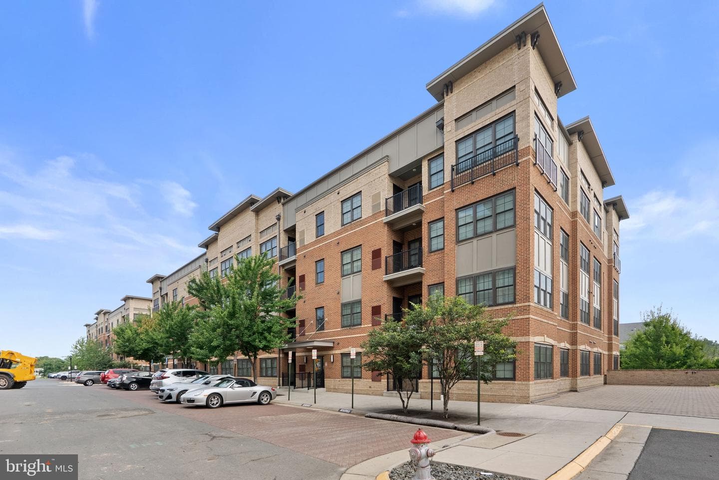 2905 BLEEKER STREET 205