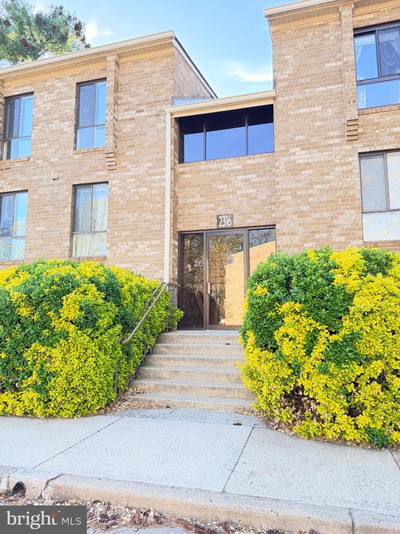2316 Freetown CT #10/1B RESTON VA 20191