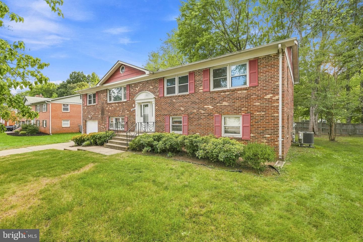 12015 HICKORY DRIVE