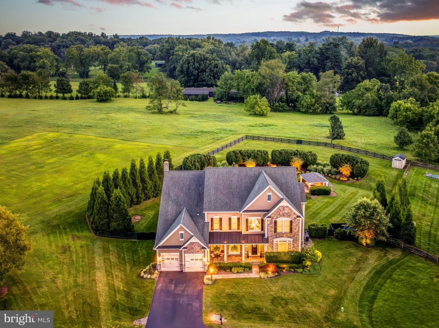 19605 Northampton Ln, Leesburg, VA 20175-8877, United States