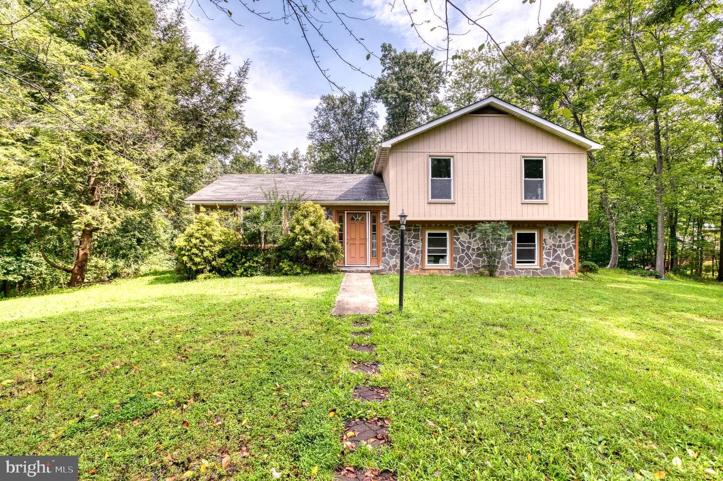 8497 Kilby Woods Dr, Culpeper, VA 22701-8152, United States