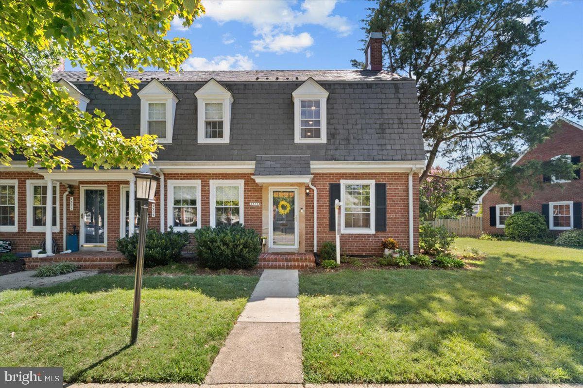 3315 S Stafford St, Arlington, VA 22206-1903, United States