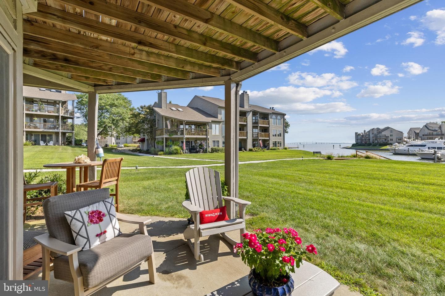 7026 CHANNEL VILLAGE COURT T2