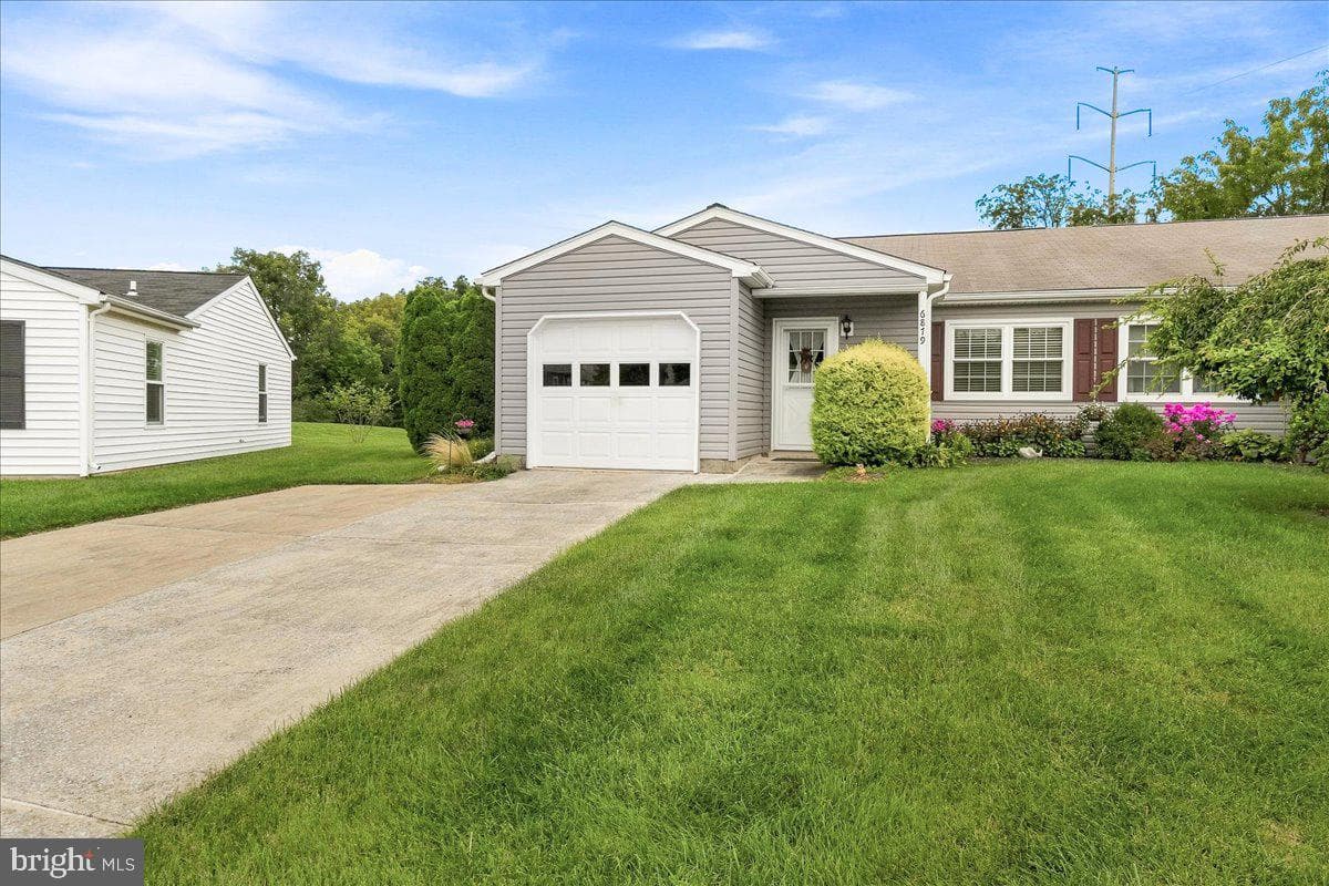 6879 Snowberry Ct, Frederick, MD 21703-7186, United States