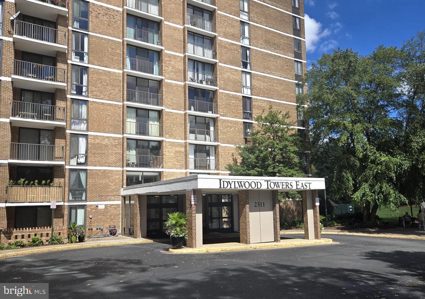 2311 Pimmit Dr, Falls Church, VA 22043-2800, United States
