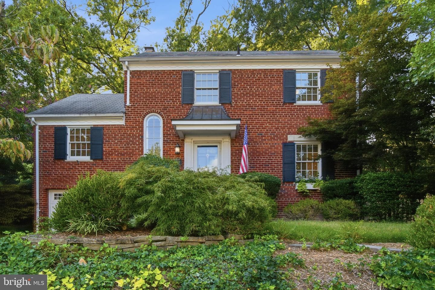 2312 VALLEY DRIVE