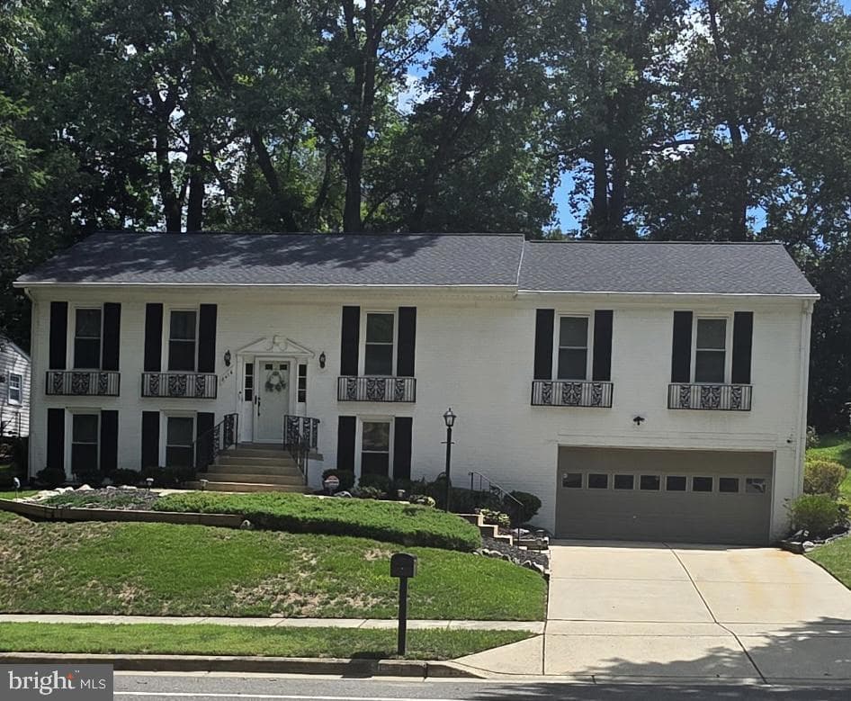8414 Grandhaven Ave, Upper Marlboro, MD 20772-5045, United States - Photo 1