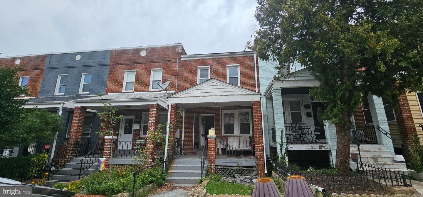 1752 Lyman Pl NE, Washington, DC 20002-3028, United States
