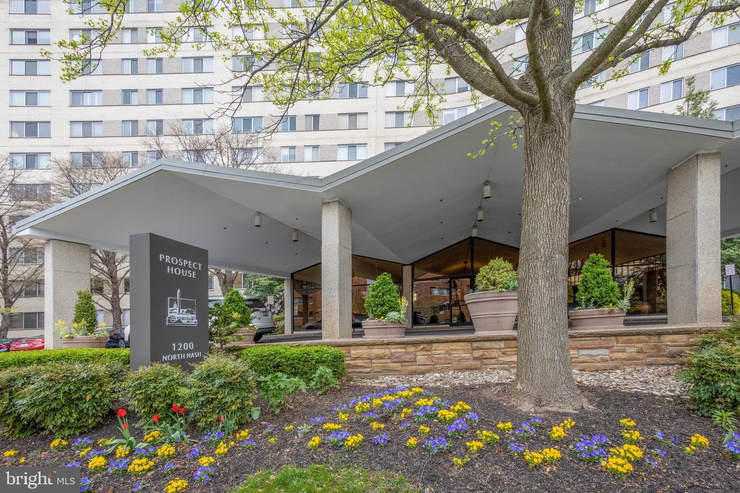 1200 N Nash St, Arlington, VA 22209-3600, United States