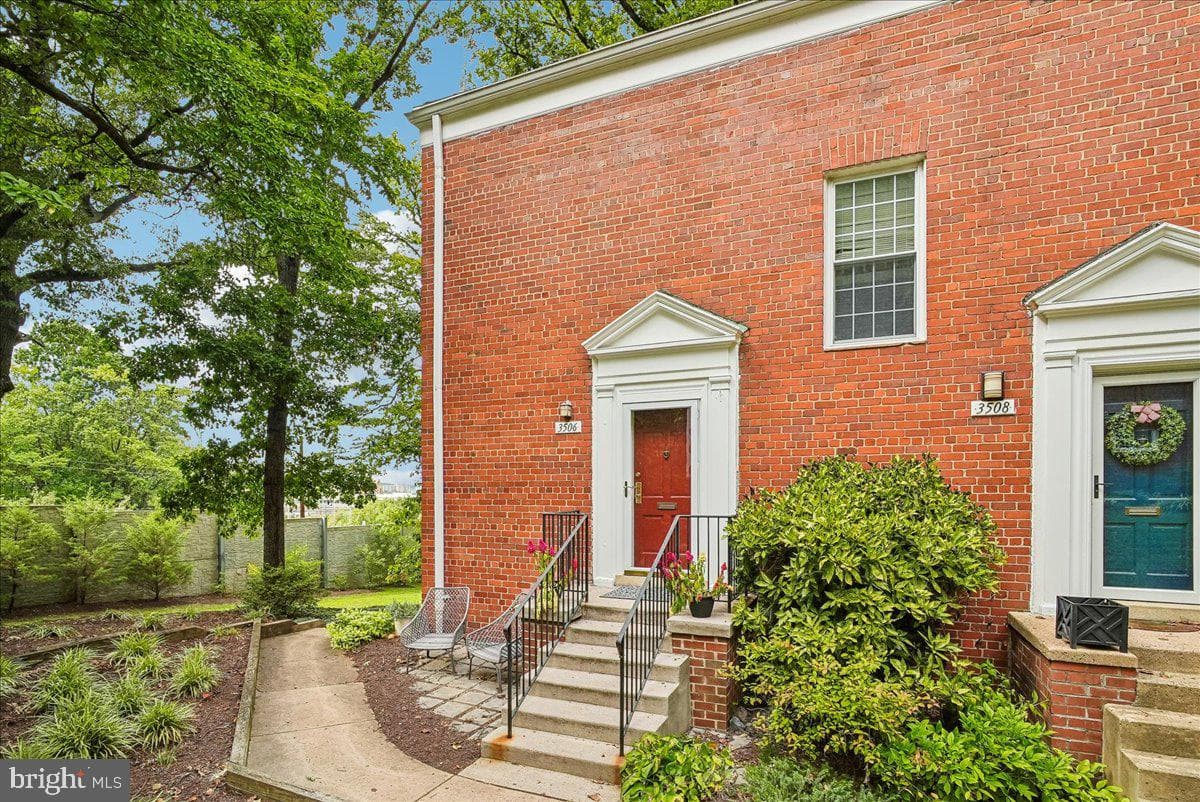 3506 Martha Custis Dr, Alexandria, VA 22302-2001, United States