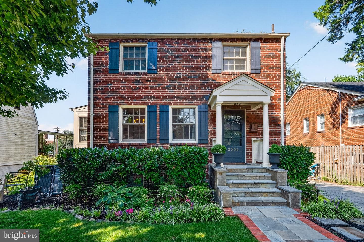 2504 Davis Ave, Alexandria, VA 22302-2813, United States