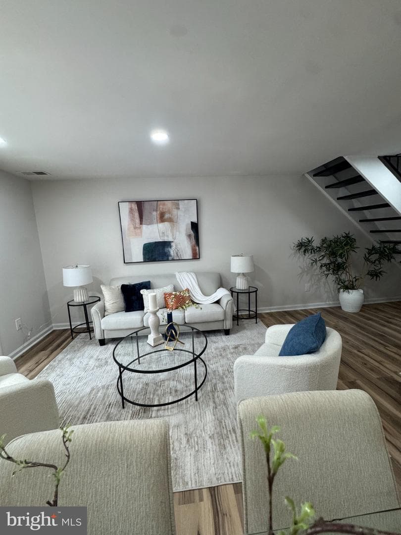 2292 White Cornus Ln, Reston, VA 20191-1138, United States