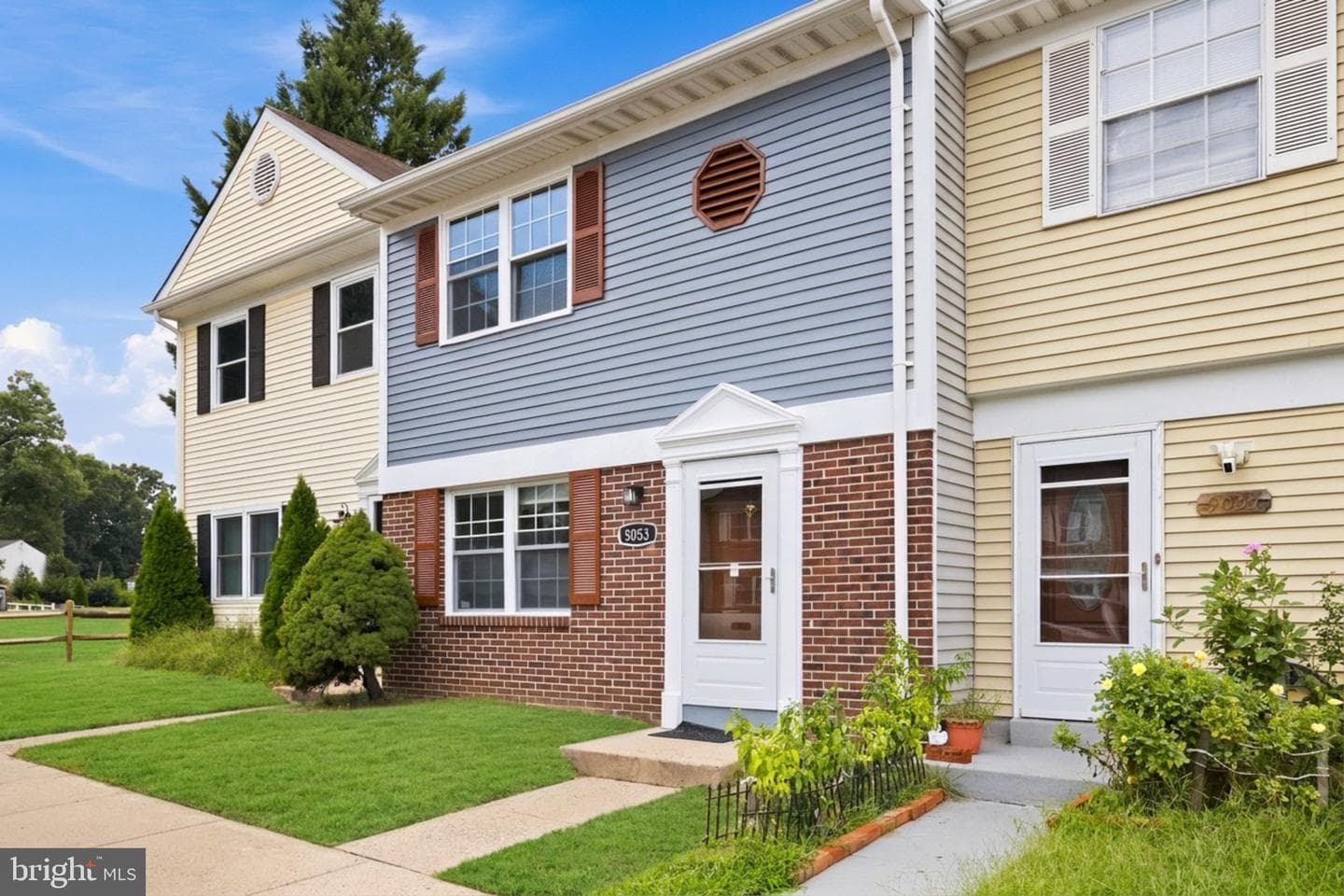 9053 Silver Maple Ct, Manassas, VA 20110-4884, United States - Photo 1