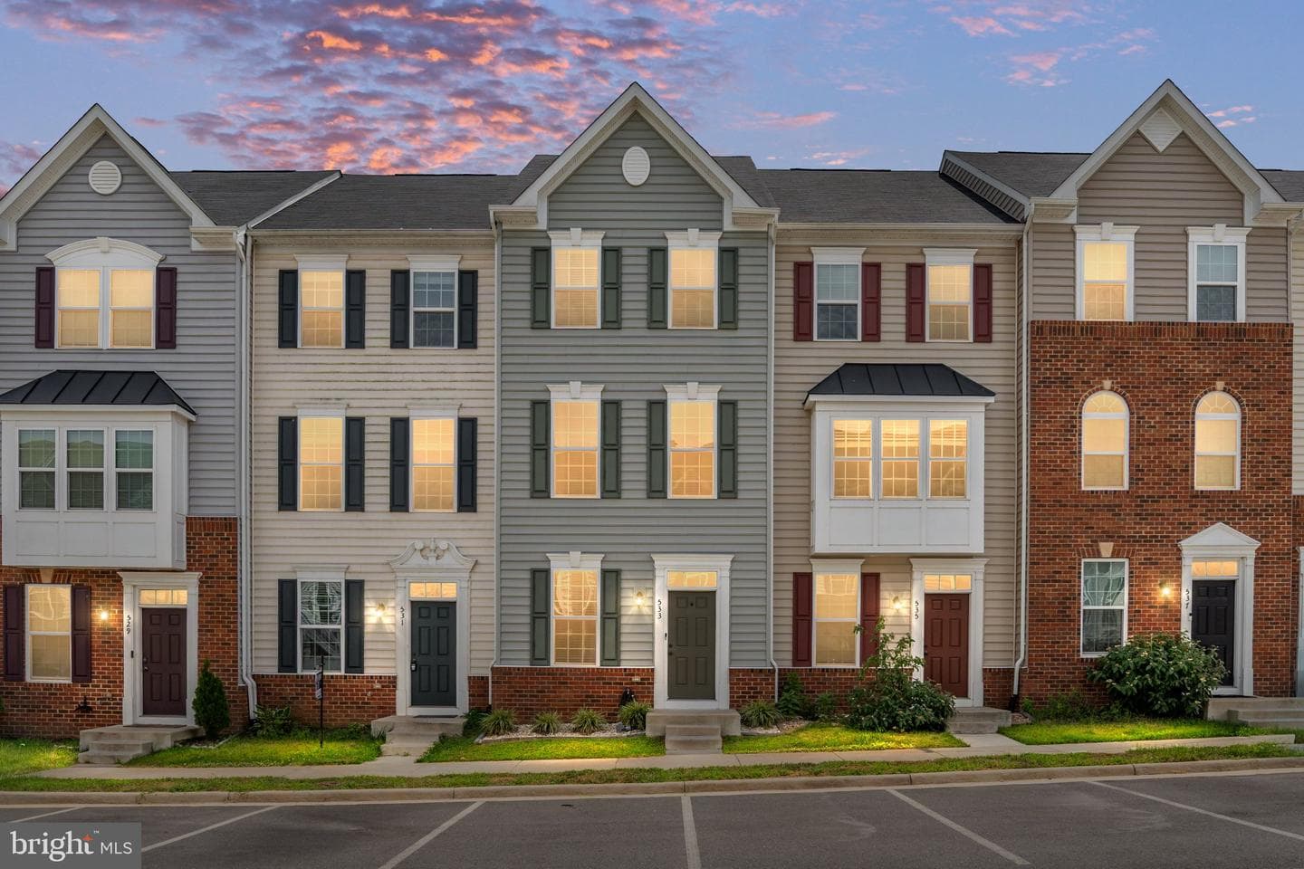 533 View Point Way, Fredericksburg, VA 22405-1284, United States