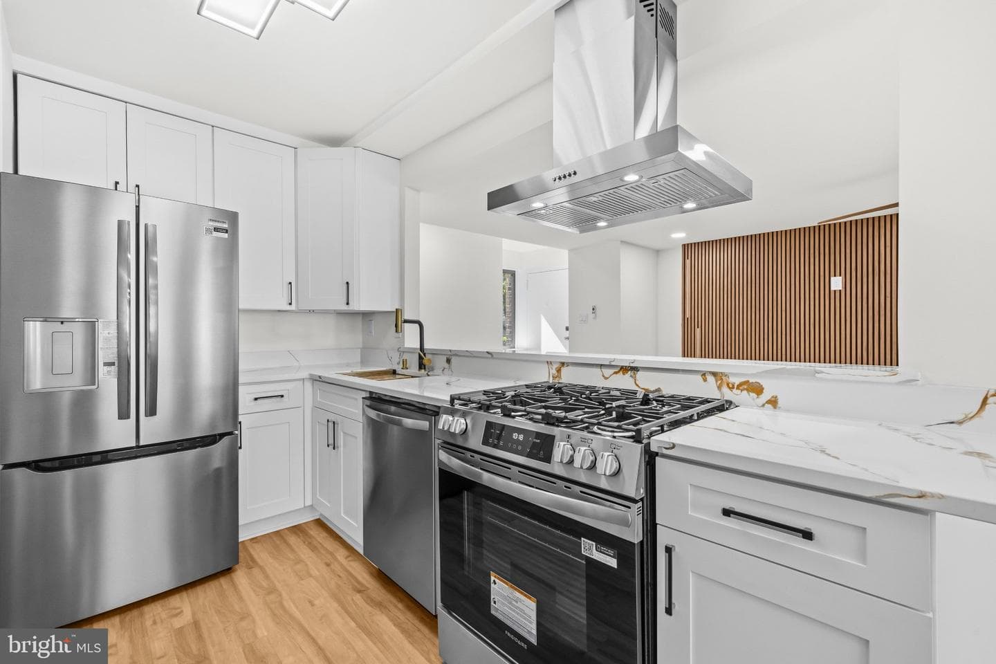 2103 Walsh View Ter, Silver Spring, MD 20902-5226, United States