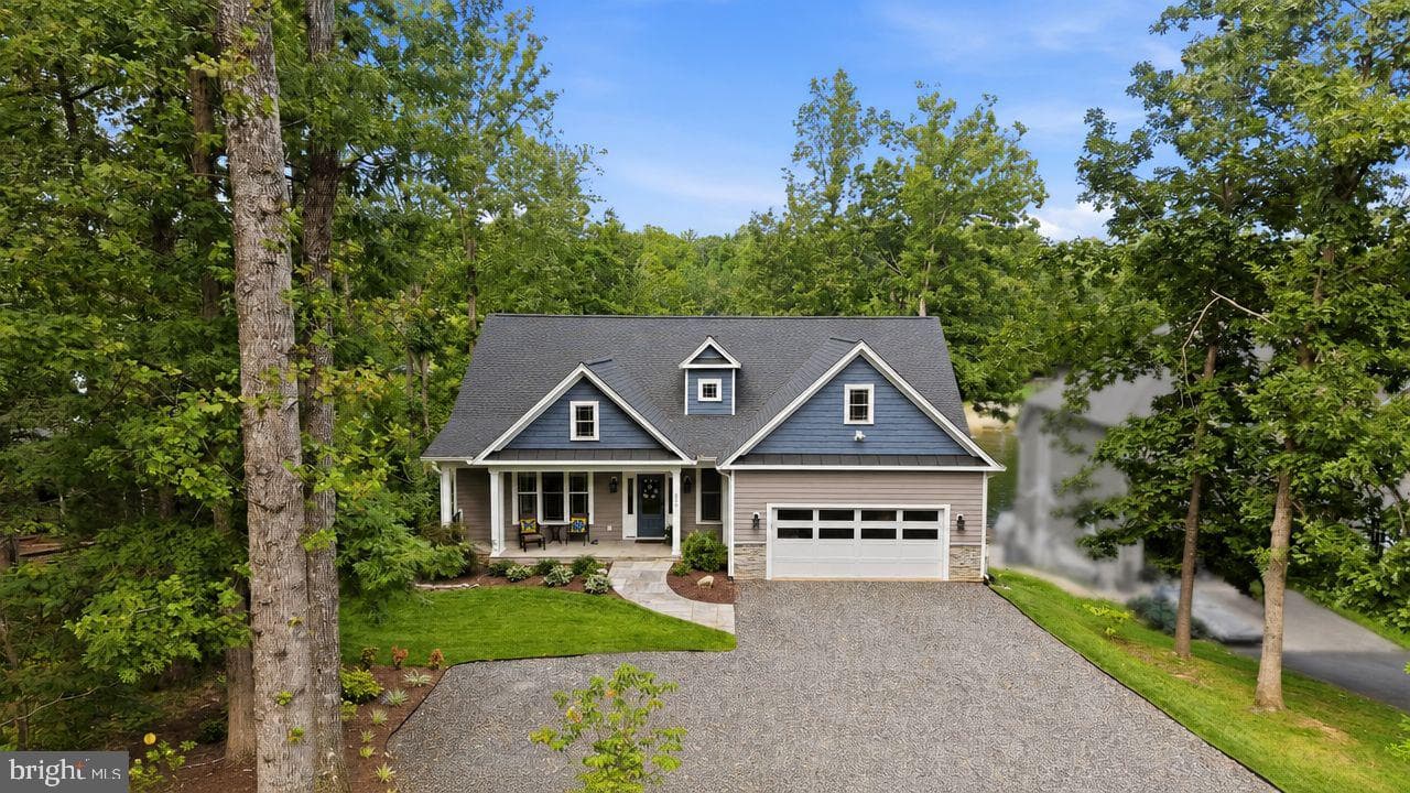 208 BEACHSIDE COVE - Photo 1