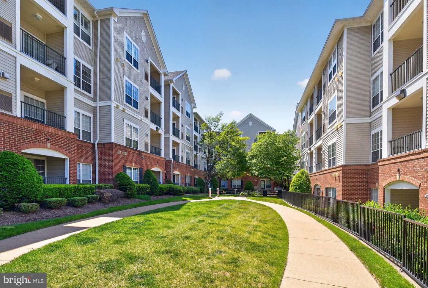 4854 Eisenhower Ave, Alexandria, VA 22304-4883, United States