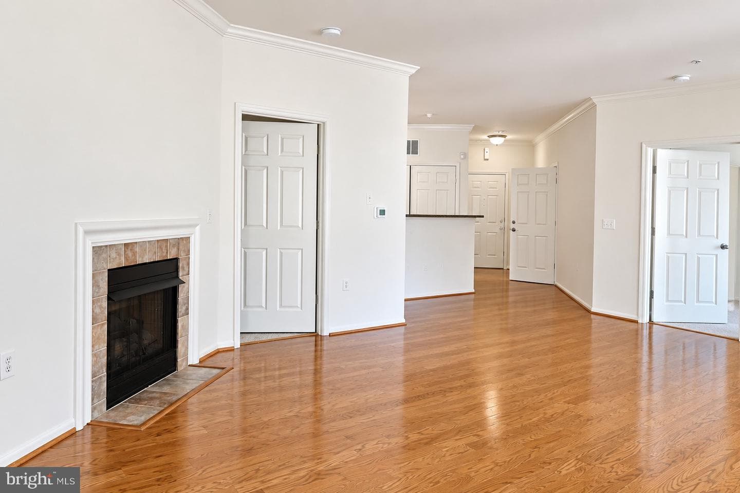 3021 Nicosh CIR #1011 FALLS CHURCH VA 22042