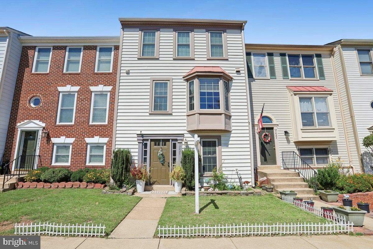 7424 Emerald Dr, Manassas, VA 20109-6437, United States