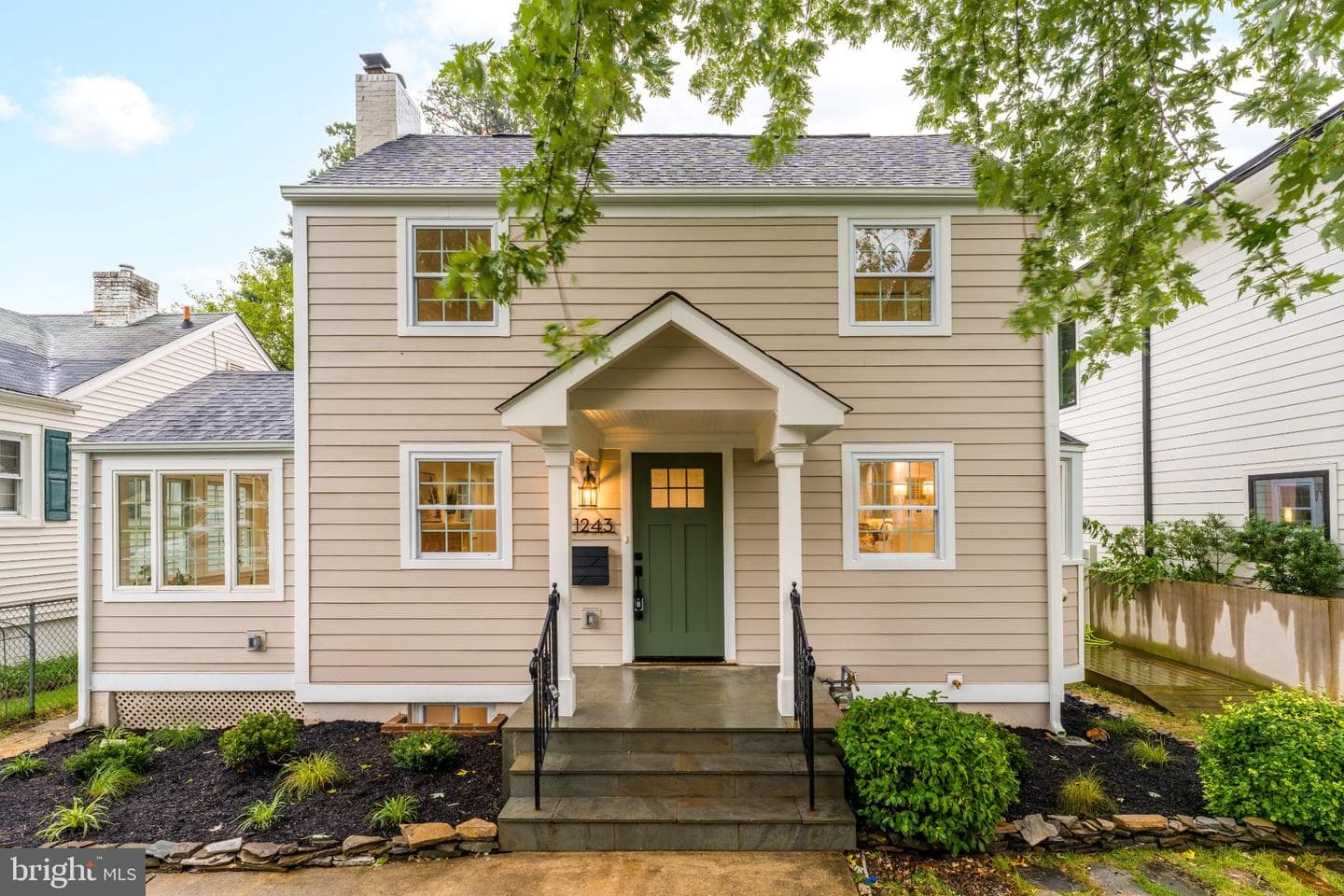 1243 N TAYLOR STREET - Photo 1