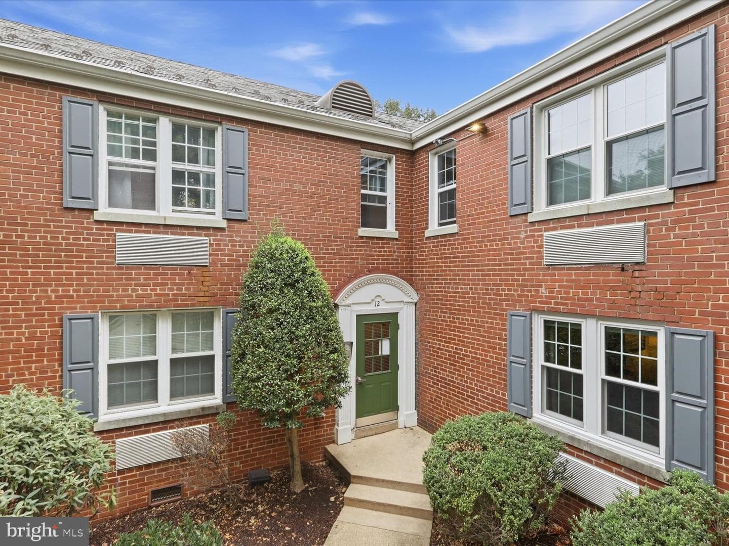 12 Ashby St, Alexandria, VA 22305-2817, United States