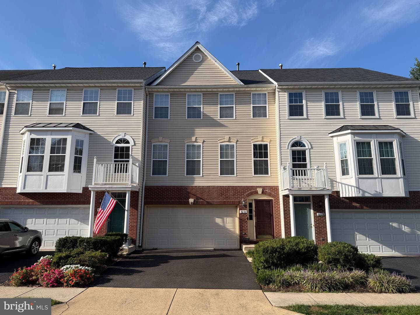 5121 Ballycastle Cir, Alexandria, VA 22315-5566, United States