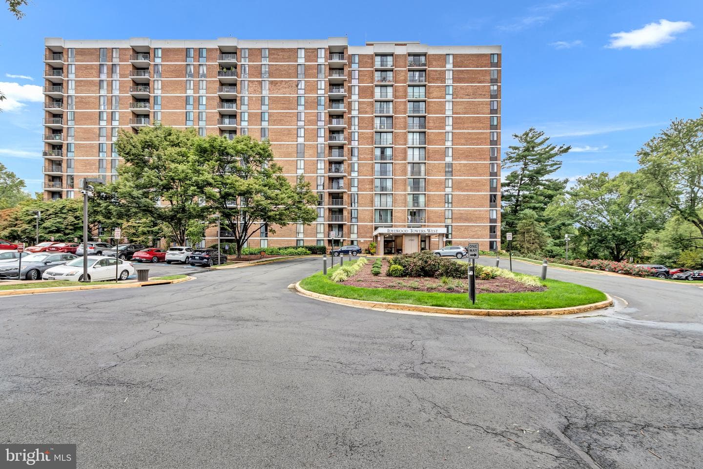 2300 Pimmit Dr, Falls Church, VA 22043-2816, United States